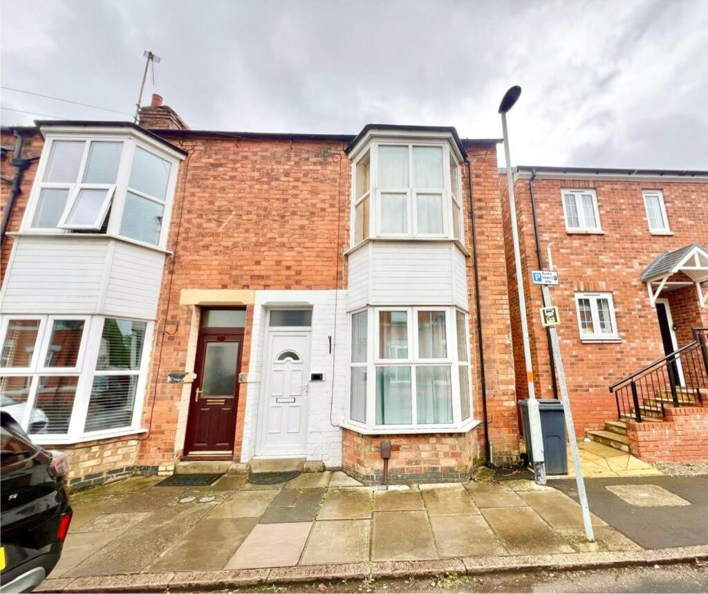 Lovely Spacious Room Near Train Station And University Dallington  Exterior foto
